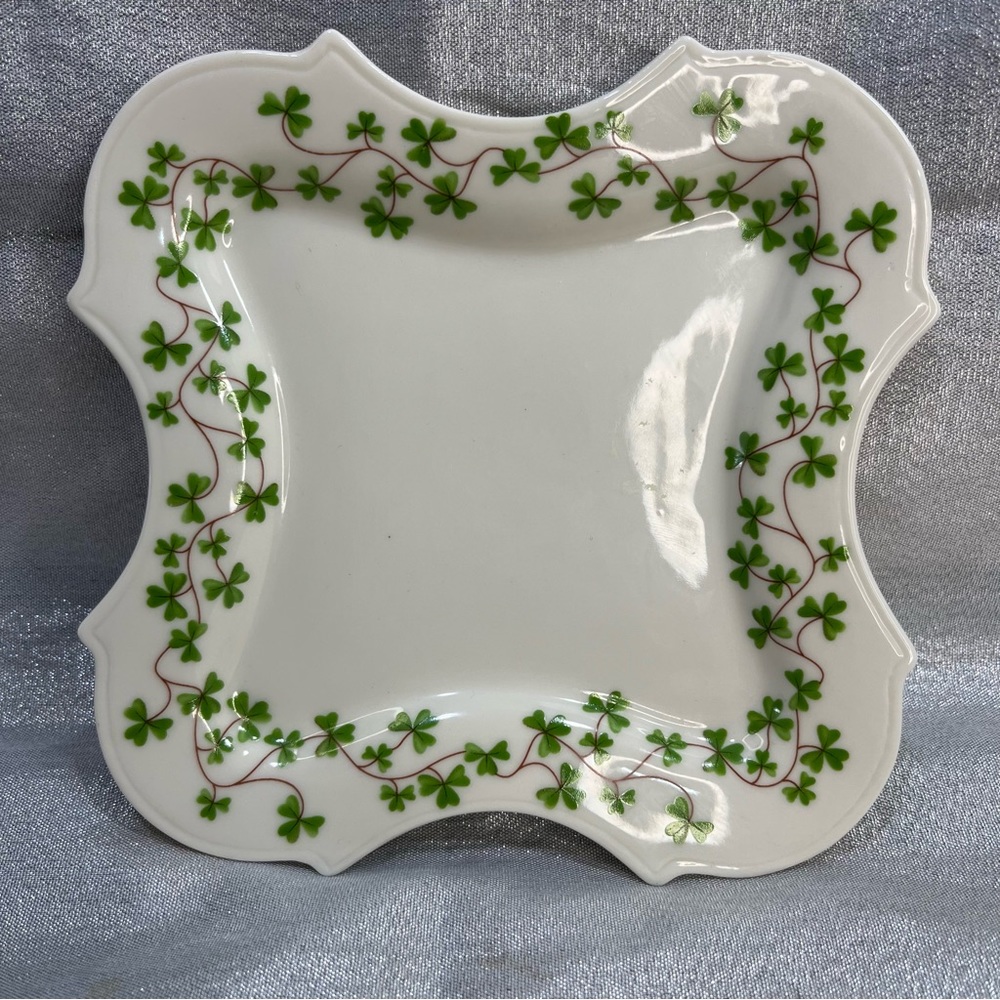GODINGER SHANNON Vintage Shamrock St. Patrick's Day Trinket Plate 5"